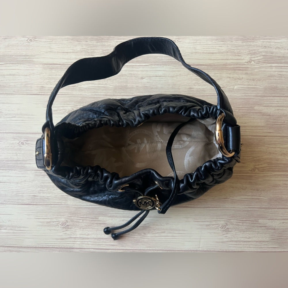 Preowned Michael Kors Mk Drawstring Baguette Bag … - image 7